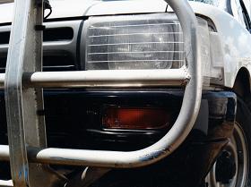 close up shot of the left edge of the ute's bullbar