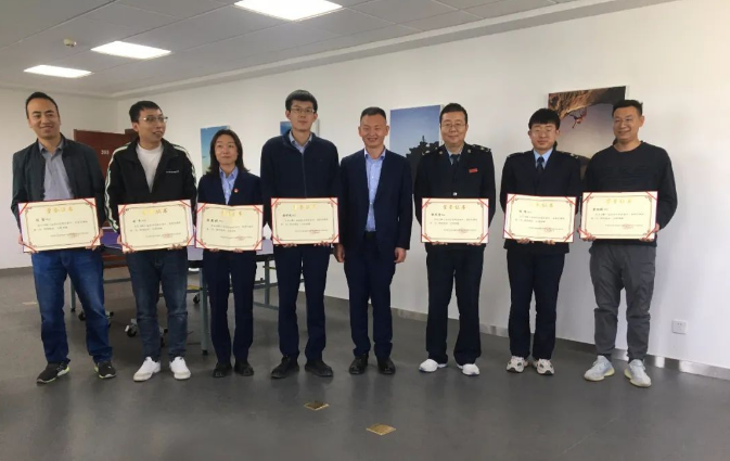 中国尊龙官方团委举办“庆五一、迎五四”球类联谊比赛(图3)