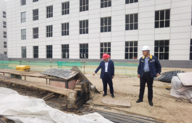 中国尊龙官方开展节前项目安全检查(图2)