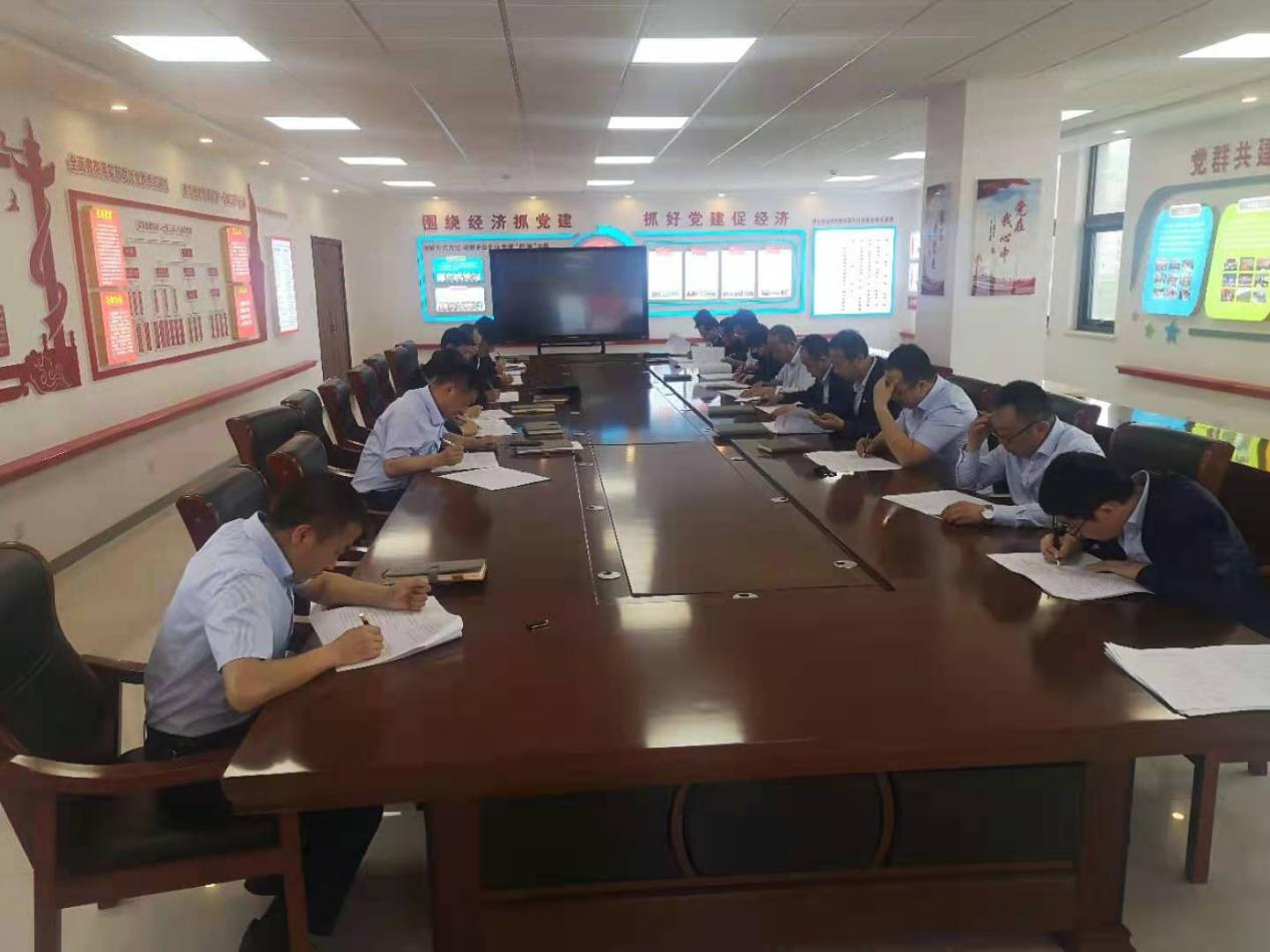 中国尊龙官方开展中高层管理人员季度培训测试(图2)