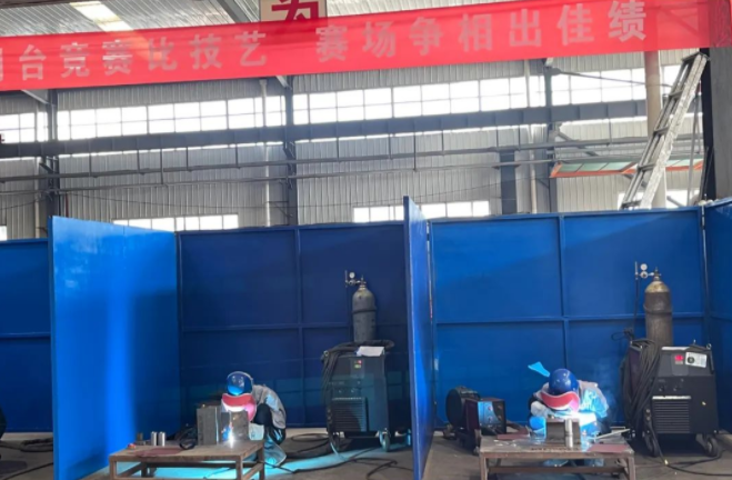 中国尊龙官方泓盛达公司在“焊工”技能大赛中取得好成绩(图3) 中国尊龙官方泓盛达公司在“焊工”技能大赛中取得好成绩(图3)